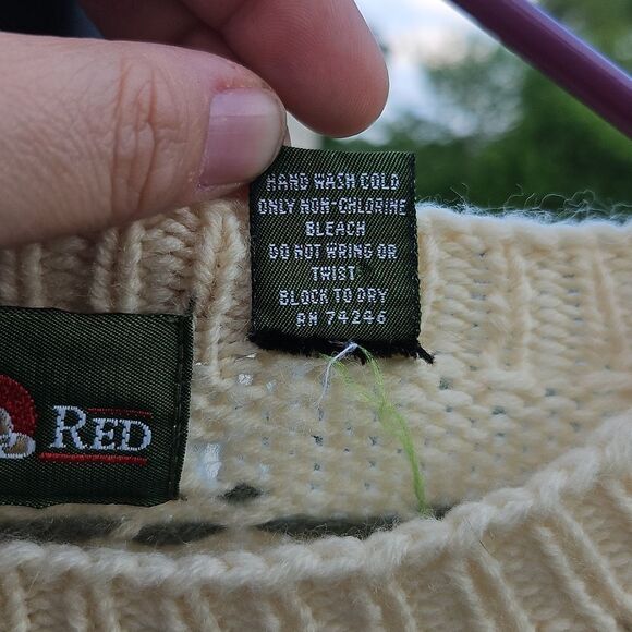 Vintage Outback Red Wool Floral Sweater Size S - Picture 5 of 7